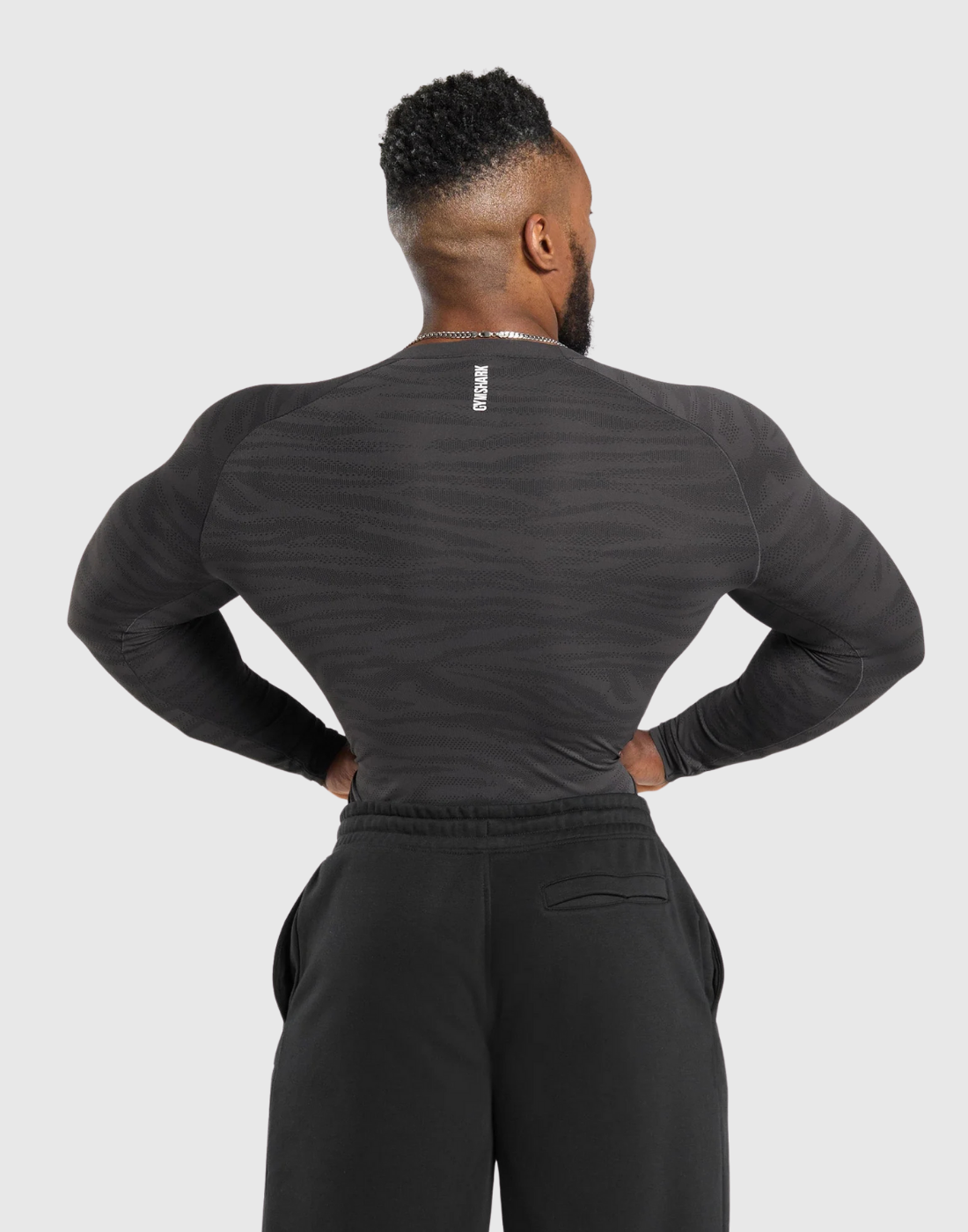 GEO ANIMAL SEAMLESS LONG SLEEVE T-SHIRT