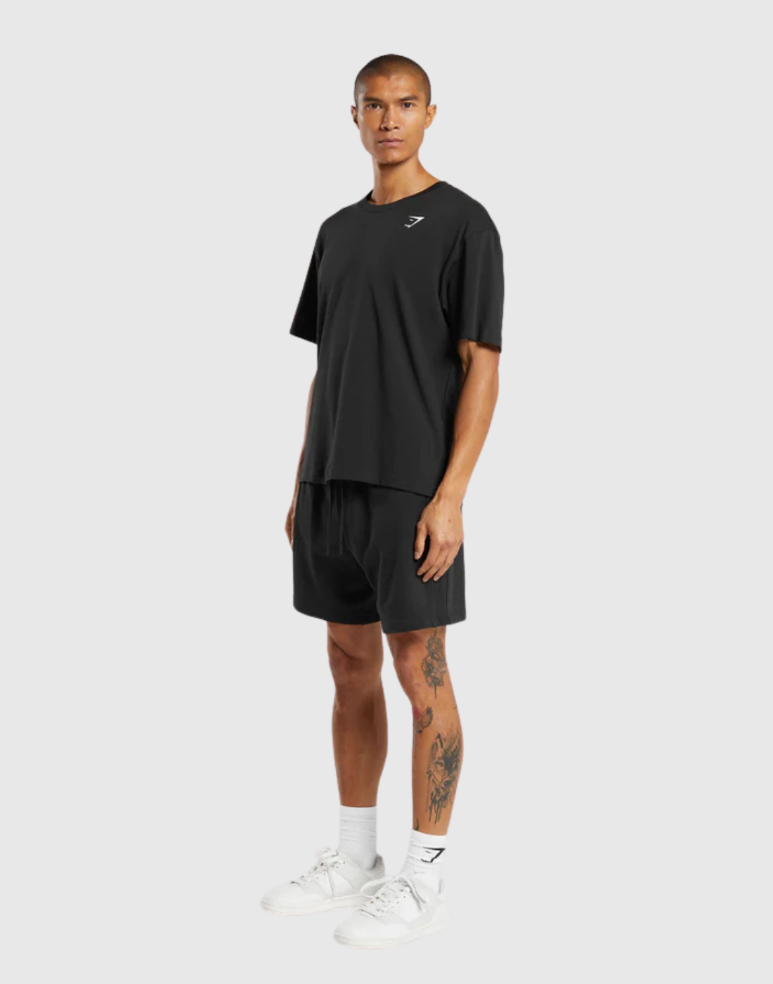 ESSENTIAL OVERSIZED T-SHIRT