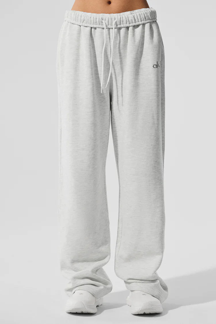 Model 5"10 Wearing S