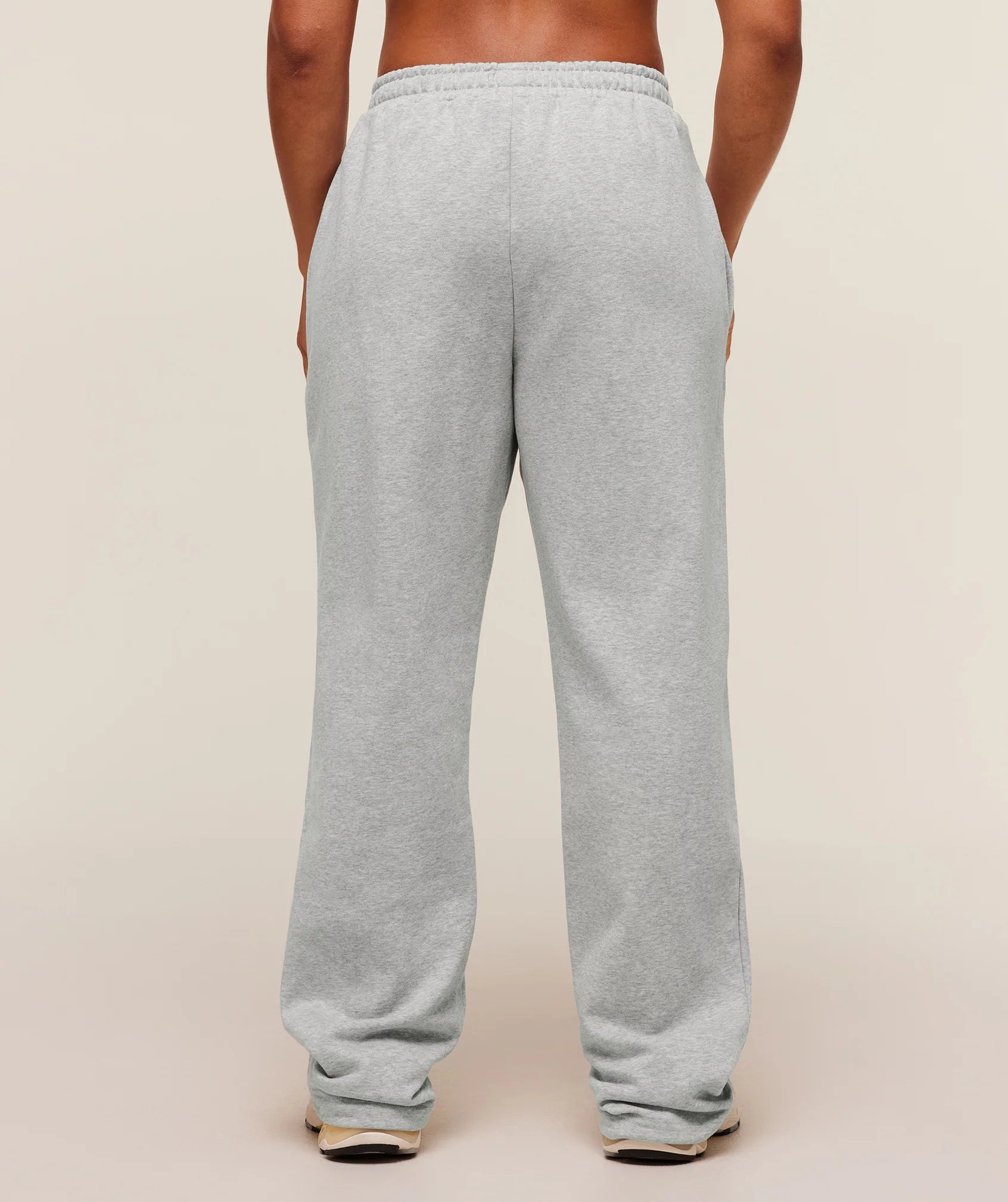 TRAINING FLEECE SHORT JOGGER PRE-ORDER